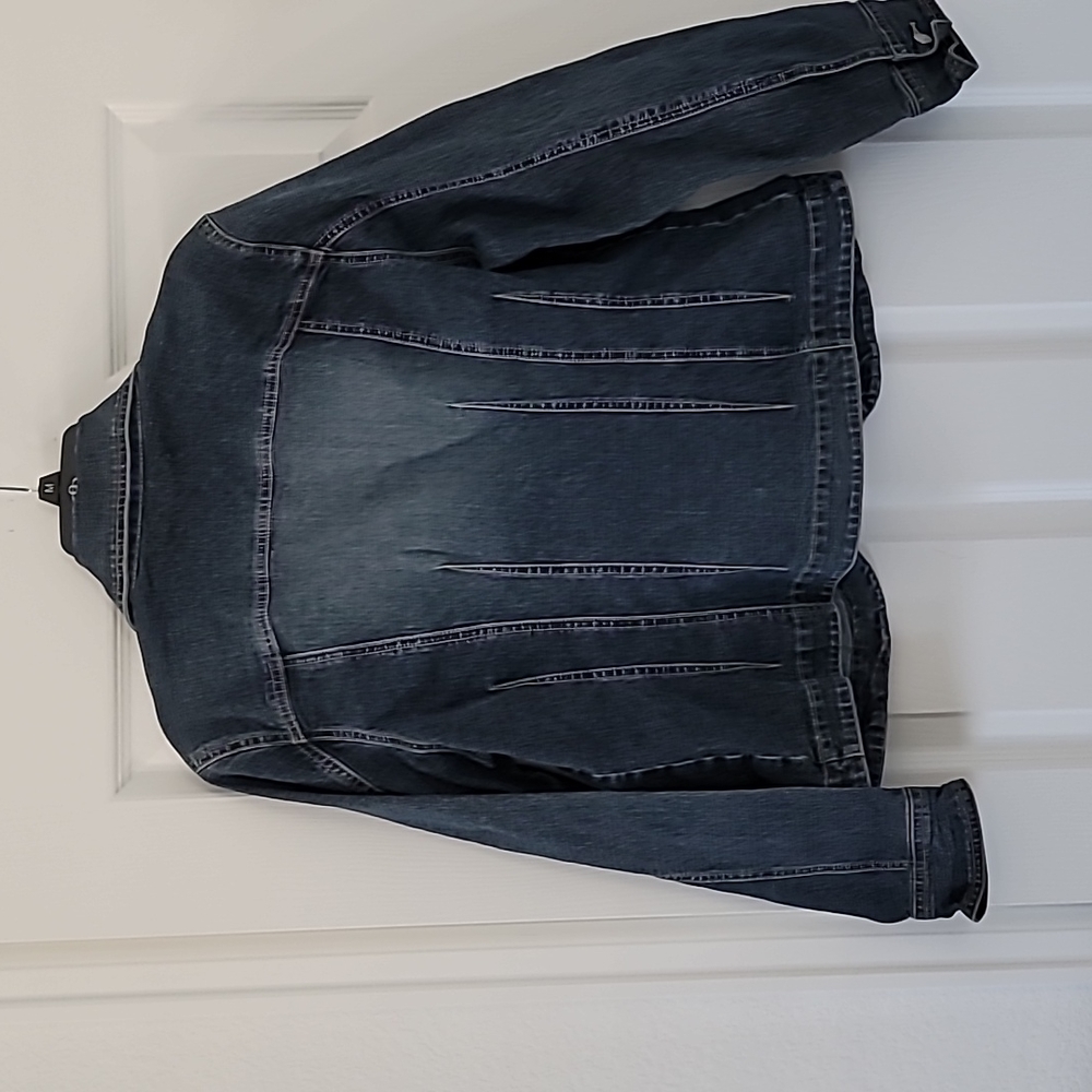 Denim jacket - Picture 4 of 4